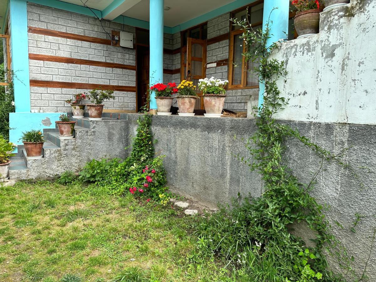 Jal-Vayu Cottages Manāli Екстериор снимка